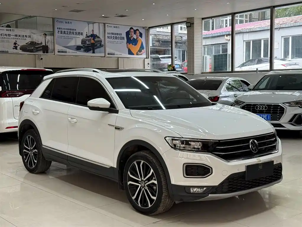 Volkswagen T-ROC 2021 280TSI DSG 4WD Luxury Connected фото 3