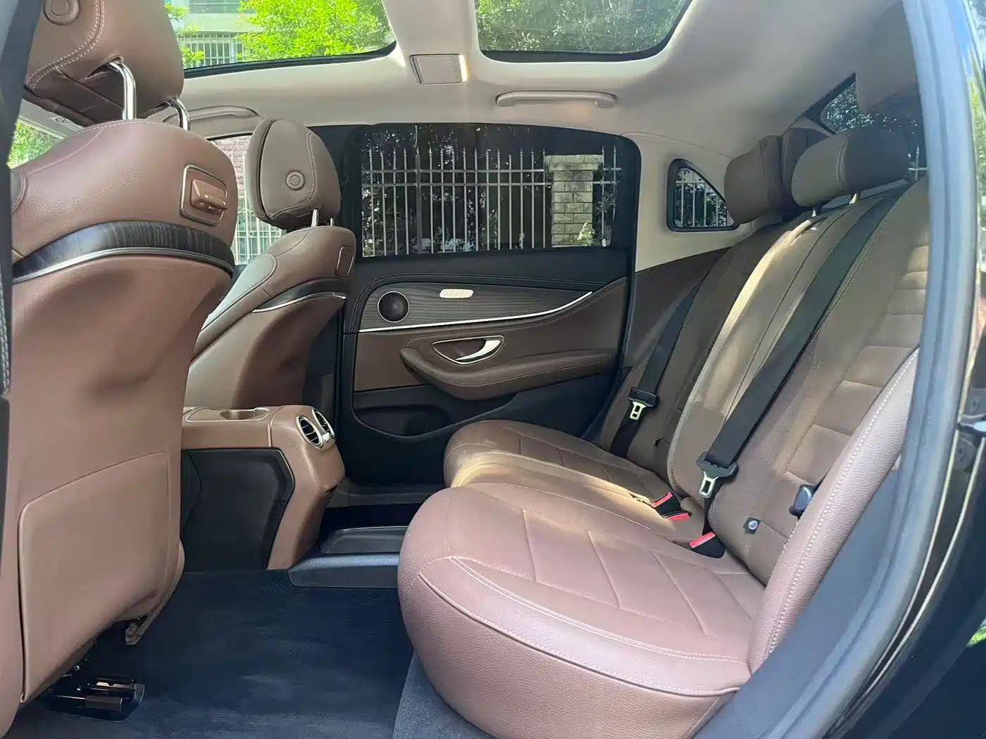 Mercedes-Benz E-Class 2019 Facelift E 300 L Sport Fashion фото 16