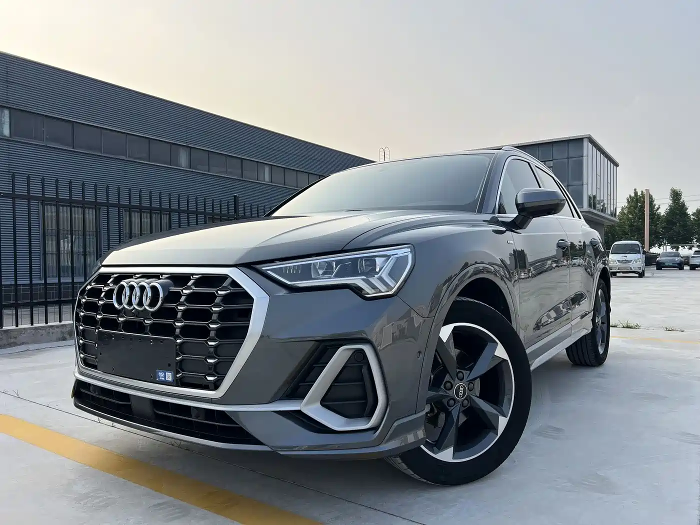 Audi Q3 2023 35 TFSI Fashion Dynamic (1.4T)