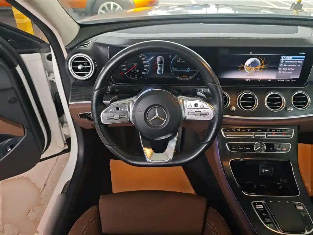 Mercedes-Benz E-Class 2019 E 200 L Sport фото 11