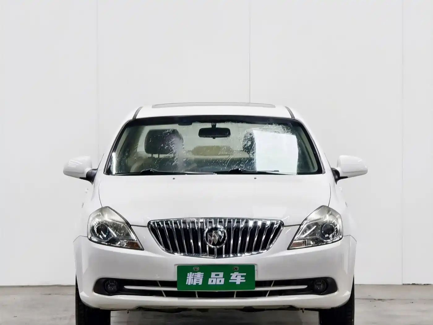 Buick Excelle 2013 1.5L Manual Exclusive фото 2