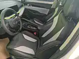 Фото 15 - Geely Coolray