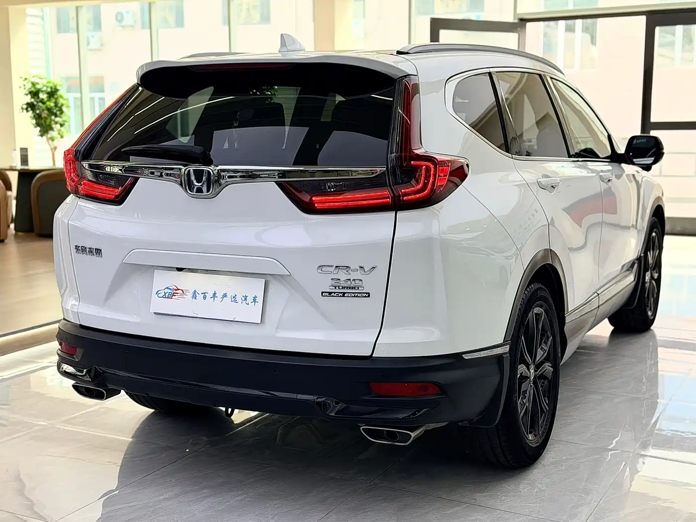Фото 10 - Honda CR-V