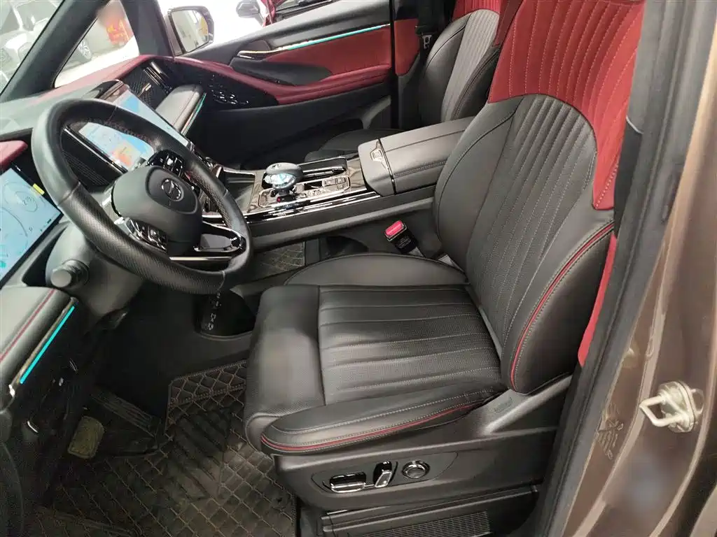 GAC Trumpchi Trumpchi M8 2023 Model Master Series 400T Ultimate Edition фото 7