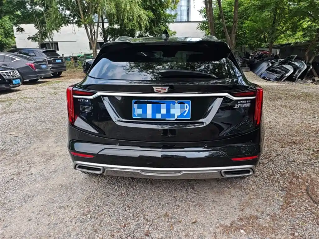 Cadillac GT4 2023 25T Luxury Edition фото 10