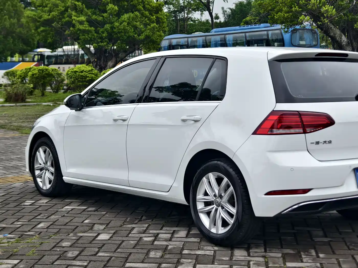 Volkswagen Golf 2018 230TSI Automatic Comfort фото 22