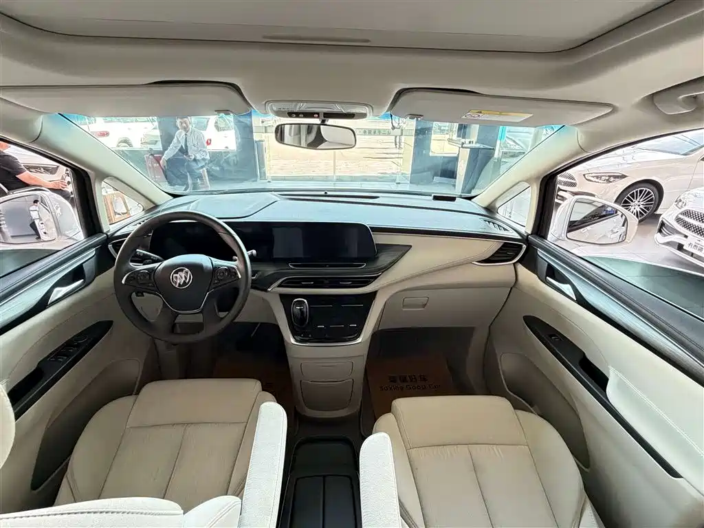 BUICK GL8