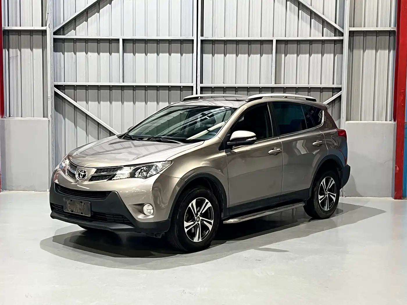 Toyota RAV4 Rongfang 2015 2.0L CVT 2WD Trend Edition