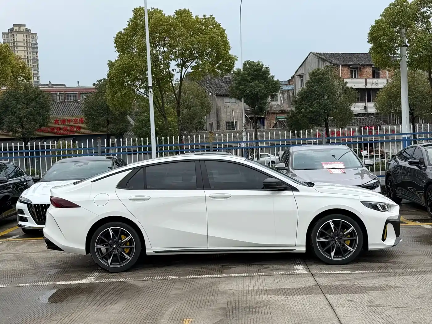 GAC Trumpchi Trumpchi Emkoo 2023 270T DCT J15 Edition фото 7
