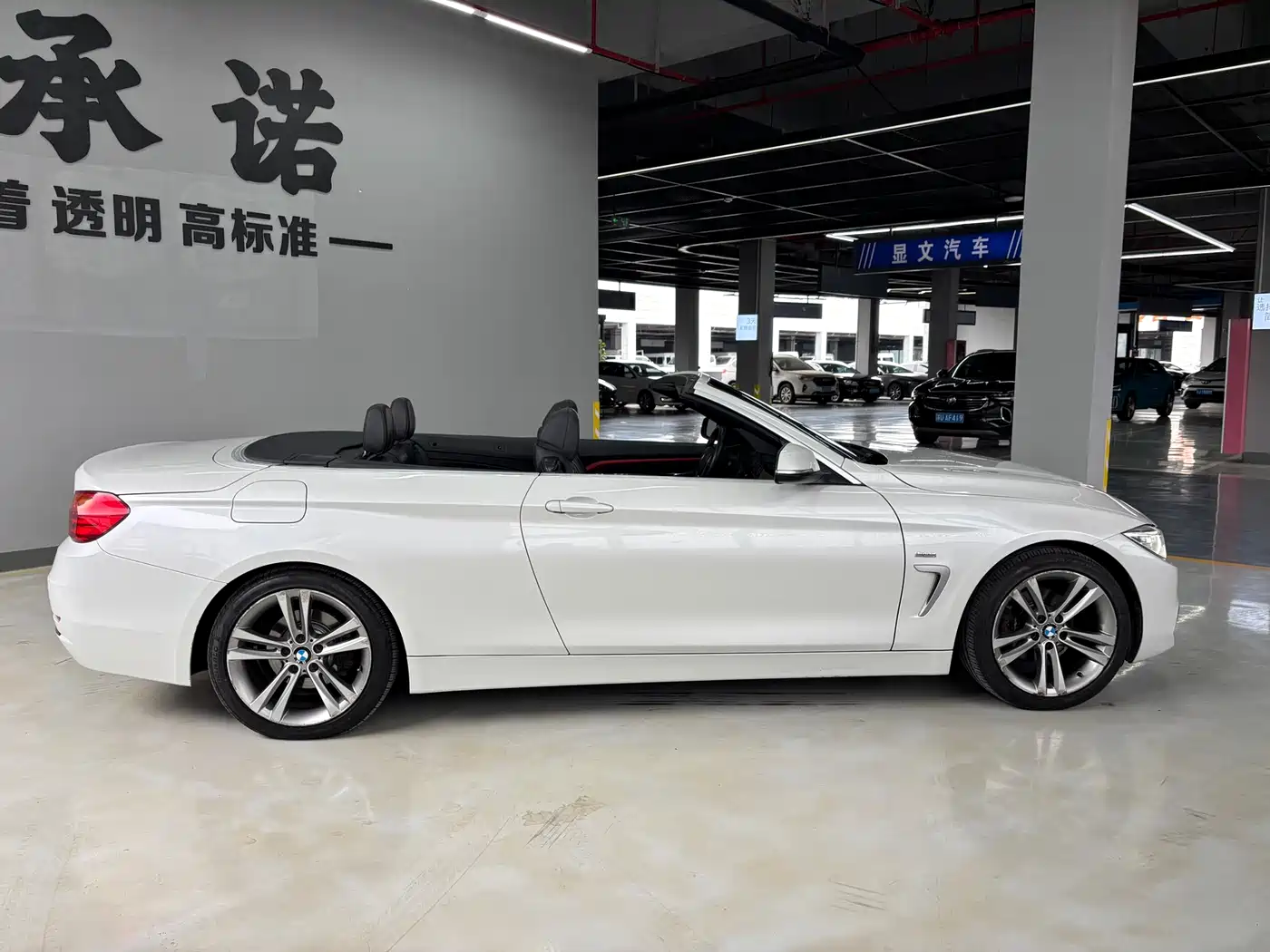 BMW 4 Series 2014 420i Convertible Sport Design Package фото 14