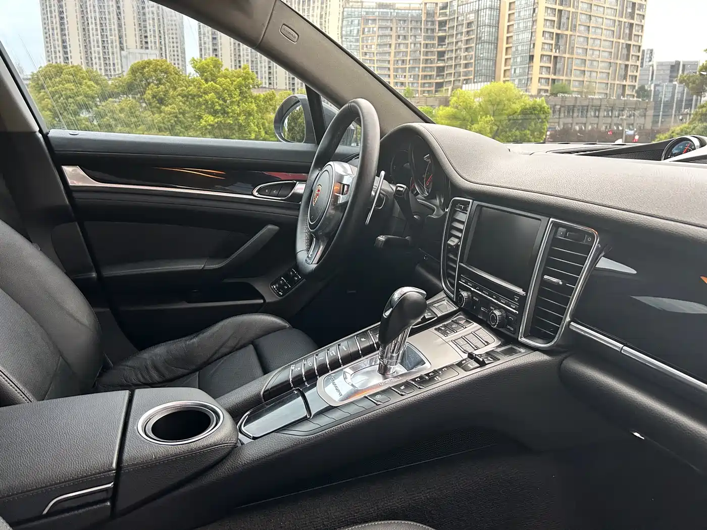 Porsche Panamera 2014 Panamera 4 3.0T фото 12