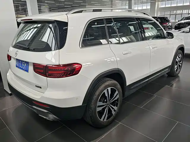 Mercedes-Benz GLB 2024 GLB 200 Dynamic — фото 3