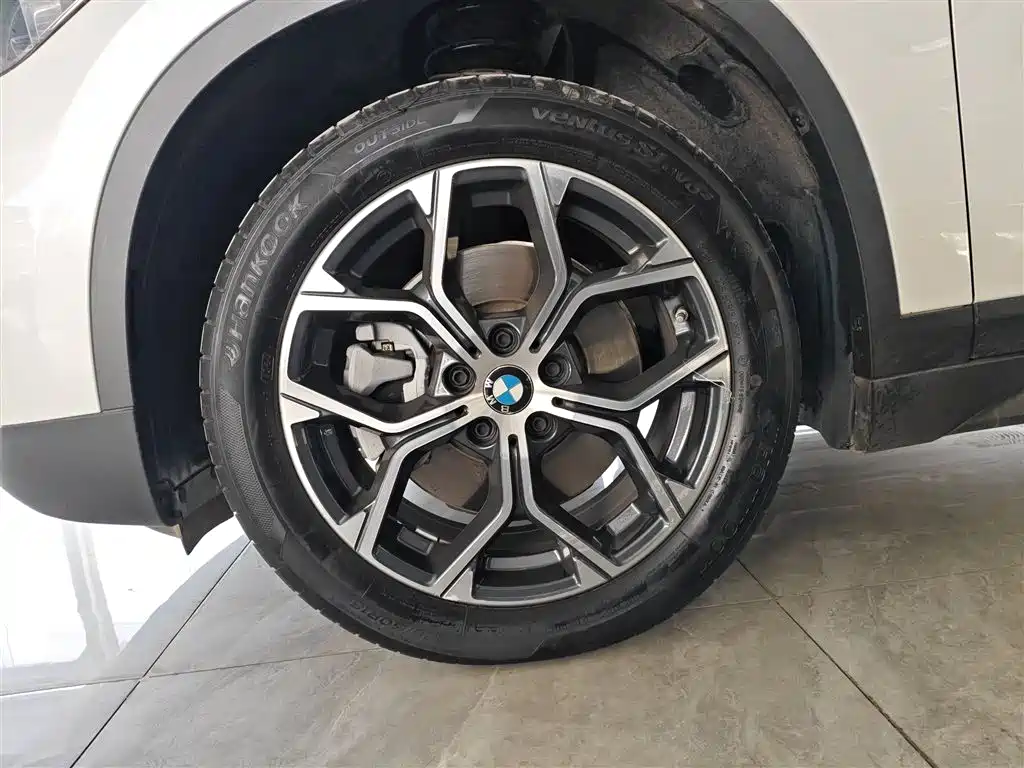 BMW X1 2022 sDrive25Li Leading фото 20