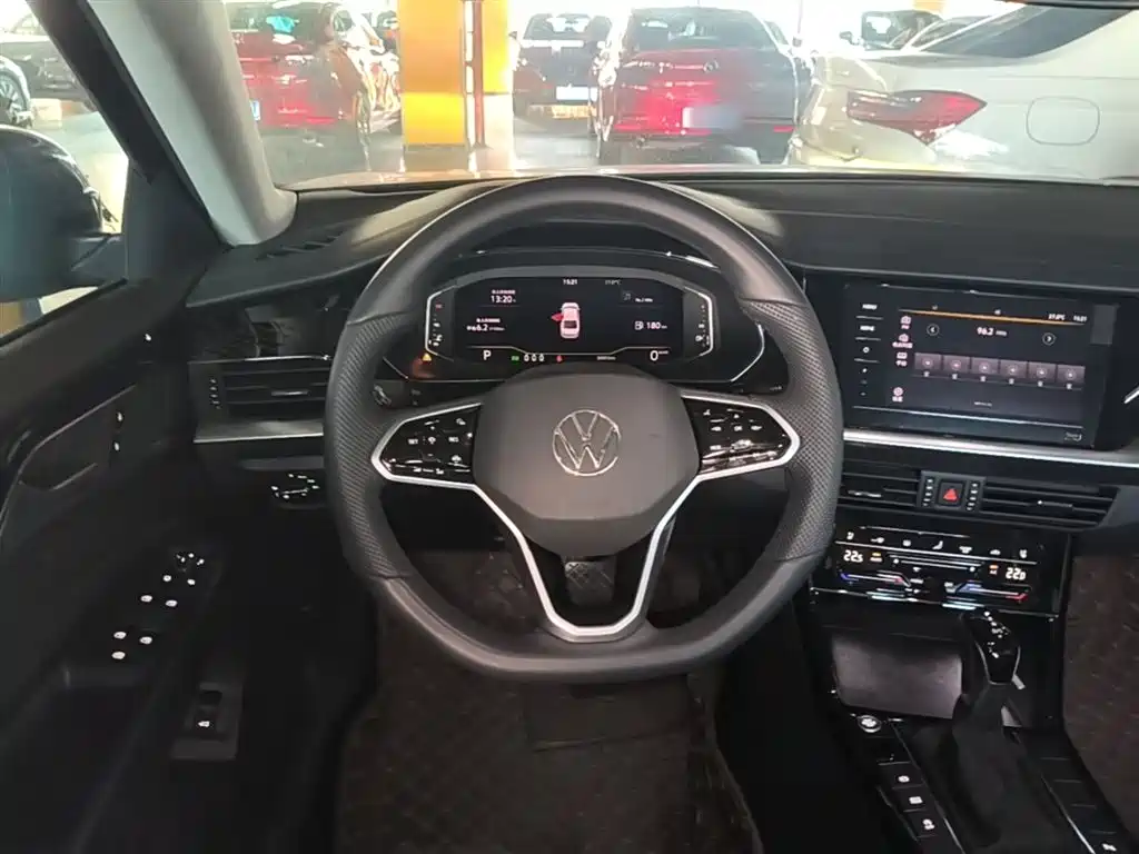 Volkswagen Passat 2024 330TSI Starlight Elite Edition фото 11