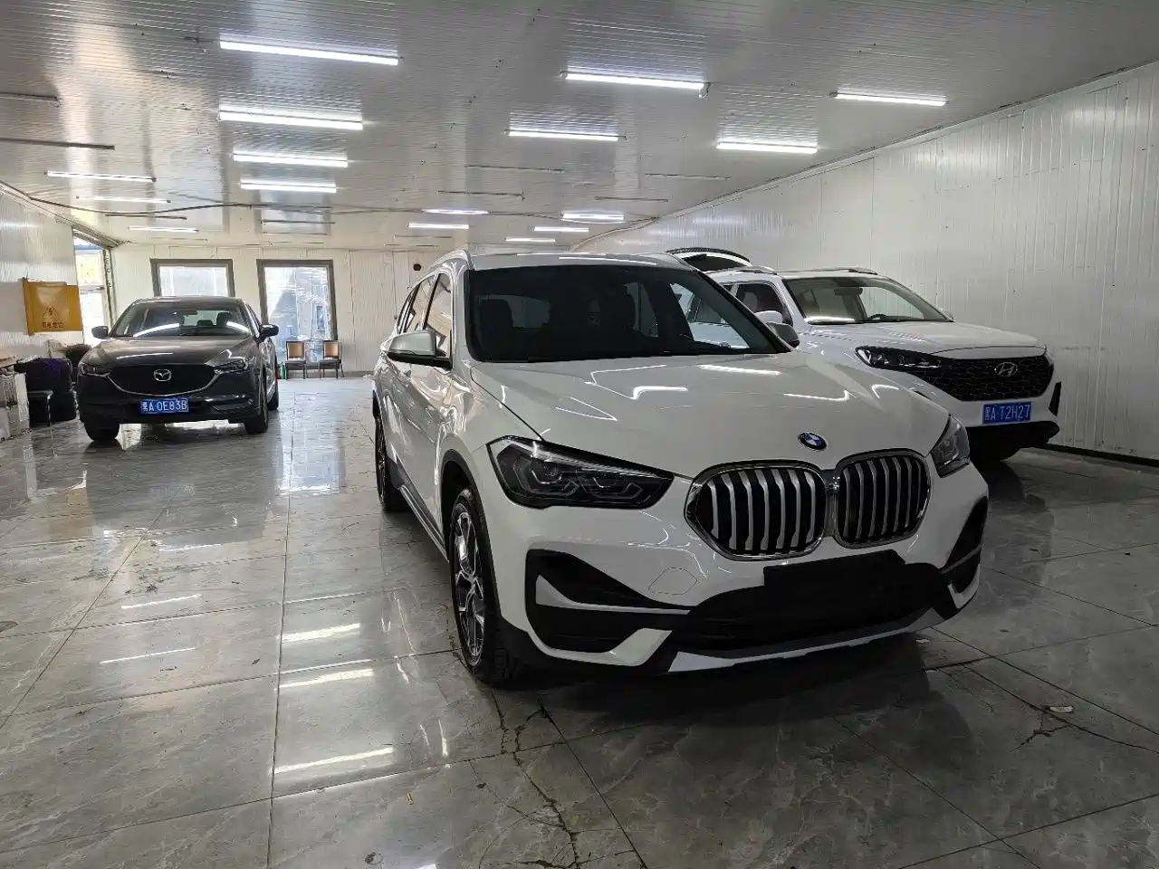 BMW X1 2022 sDrive20Li Fashion фото 3