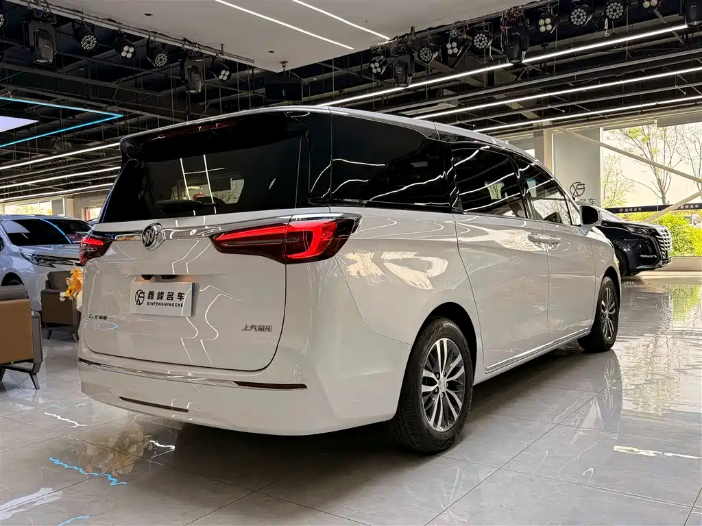 BUICK GL8