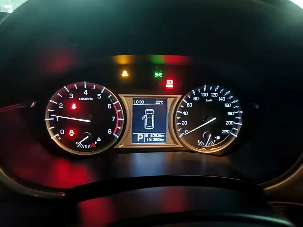 Фото 12 - Suzuki Vitara