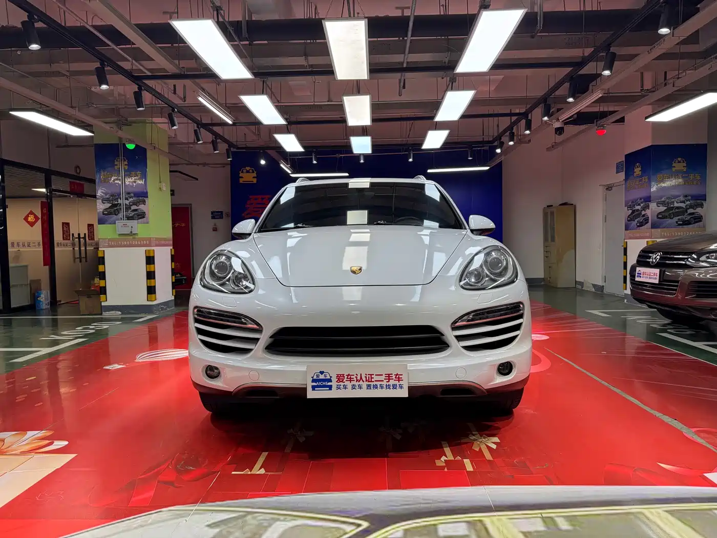 Porsche Cayenne 2011 Cayenne 3.0T фото 2