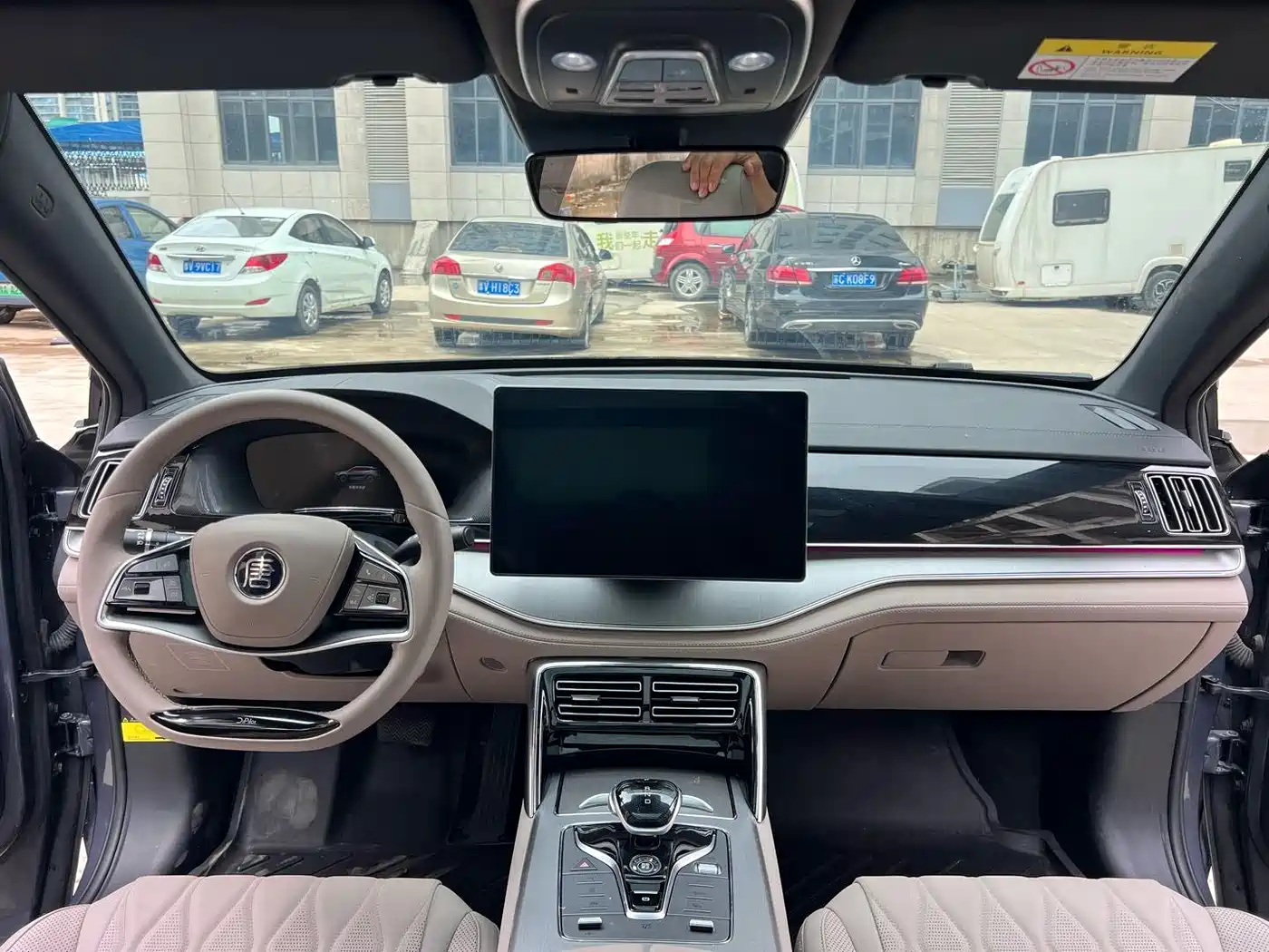 BYD Tang New Energy 2024 DM-i Glory Edition 112KM Deluxe фото 6