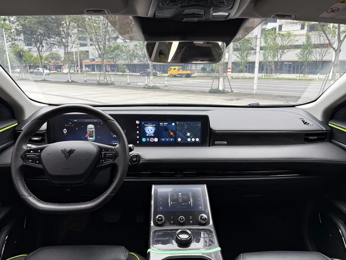 NEZHA AUTOMOBILE NEZHA U