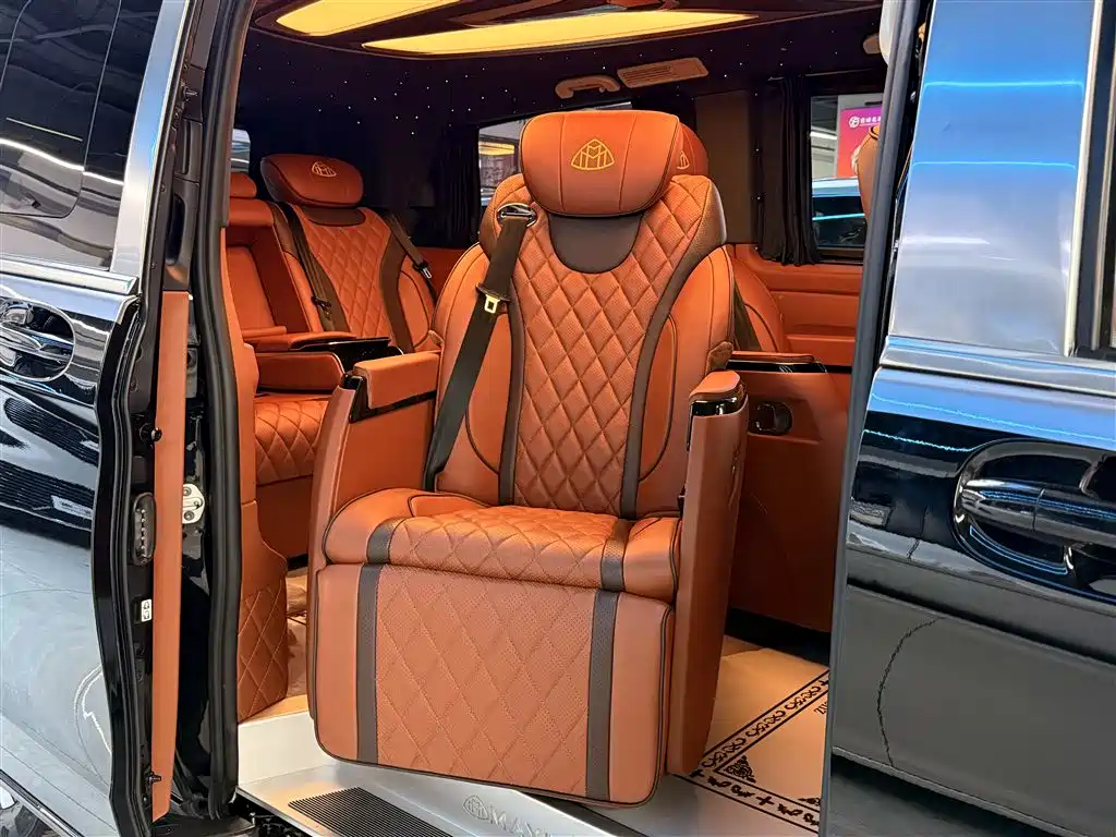 Mercedes-Benz Vito 2021 2.0T Elite 7-Seater фото 17