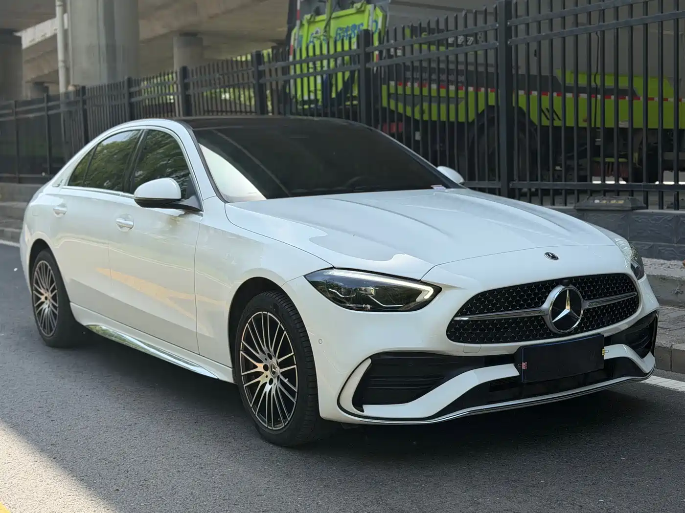 Mercedes-Benz C-Class 2024 Facelift C 260 L Sport фото 3
