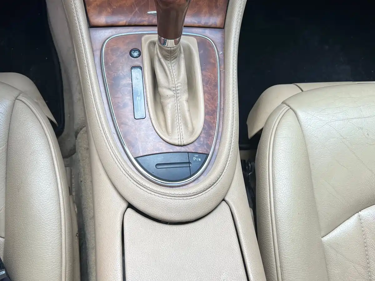 Mercedes-Benz CLS 2009 CLS 300 фото 13