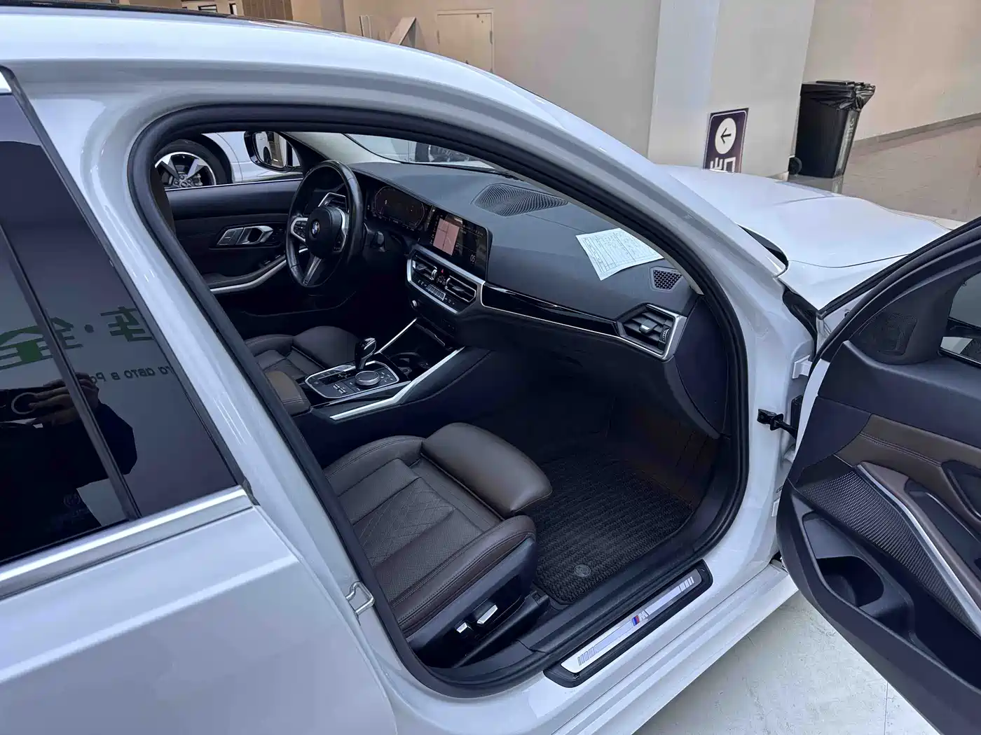 BMW 3 Series 2022 320Li M Sport Package фото 11