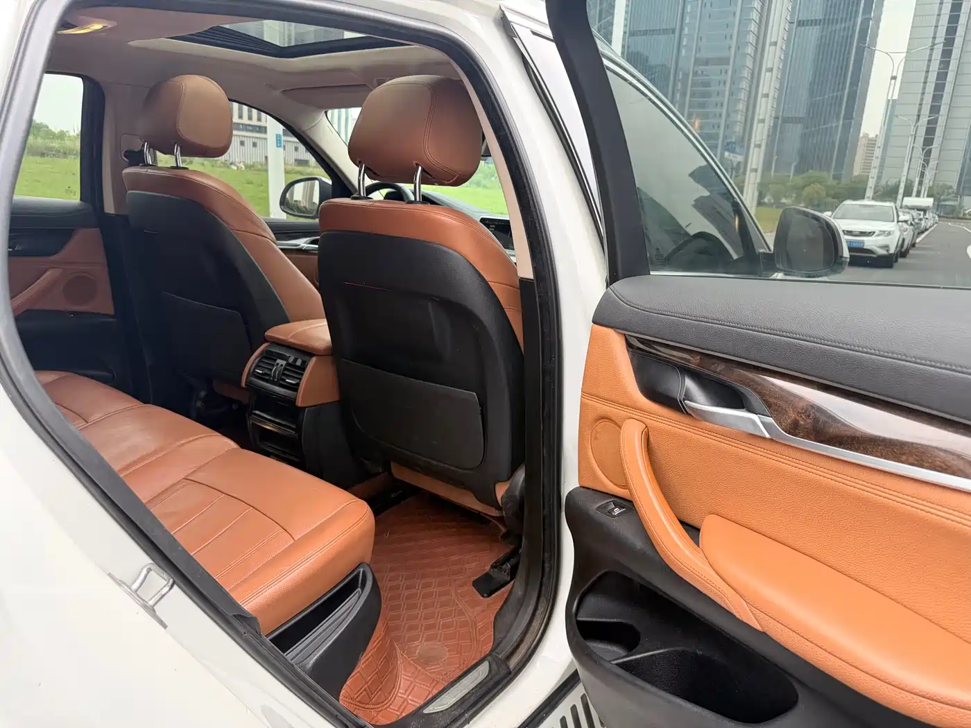 BMW X6 2015 xDrive28i фото 13