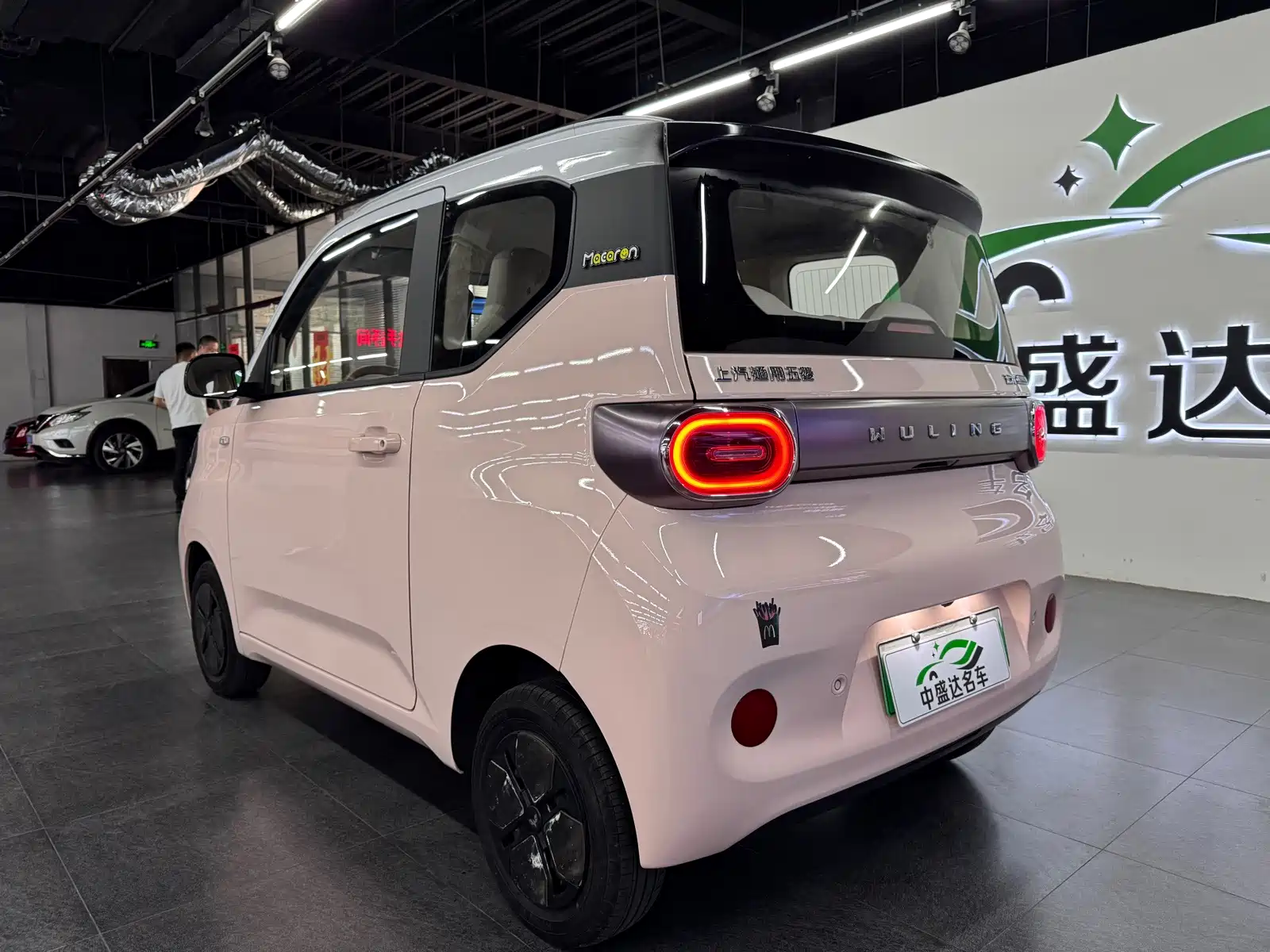 Фото 4 - Wuling Motors Hongguang MINIEV