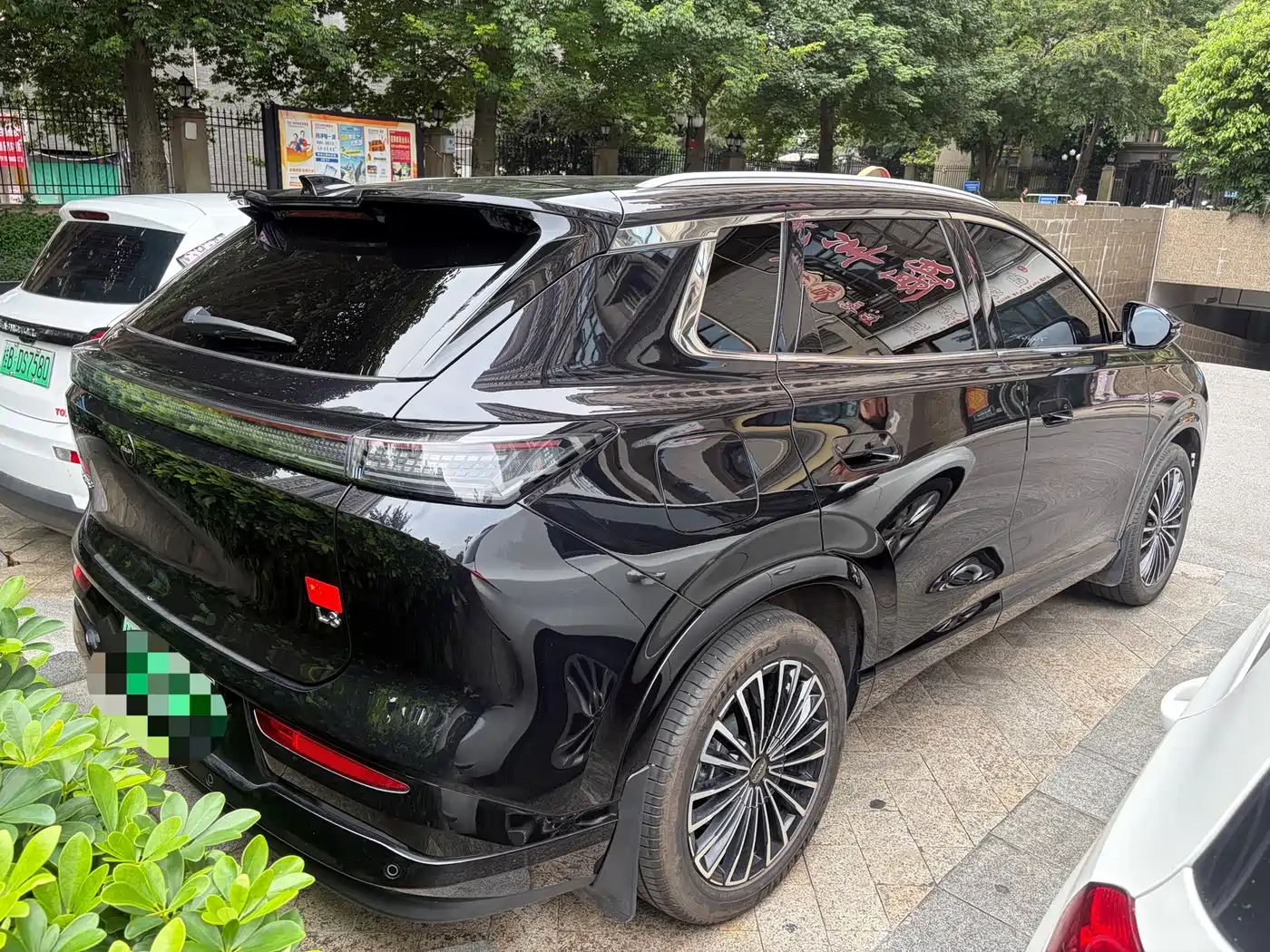 Dongfeng Aeolus L8 2026 2025 Plug-in Hybrid