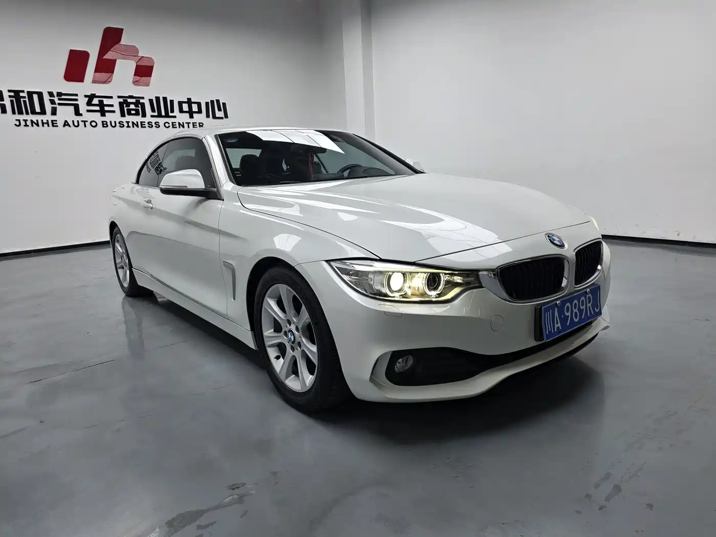 BMW 4 Series 2016 420i Convertible Fashion Line фото 3