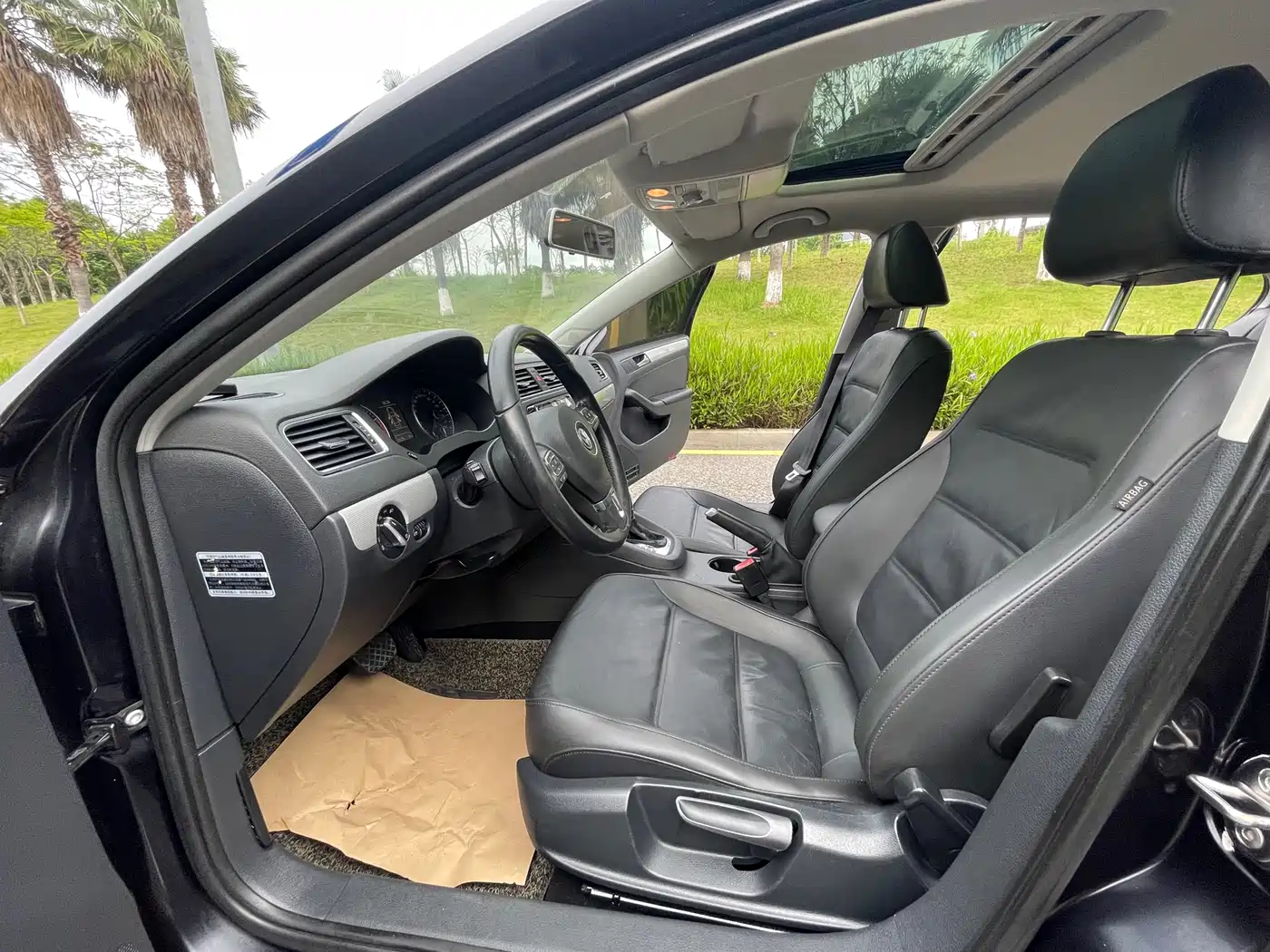 Volkswagen Sagitar 2014 Facelift 1.4TSI Automatic Luxury фото 7