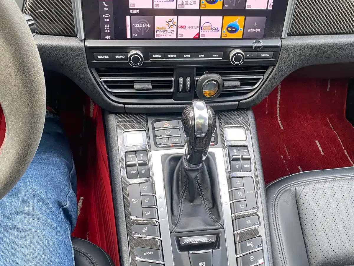 Porsche Macan 2018 Macan 2.0T фото 10