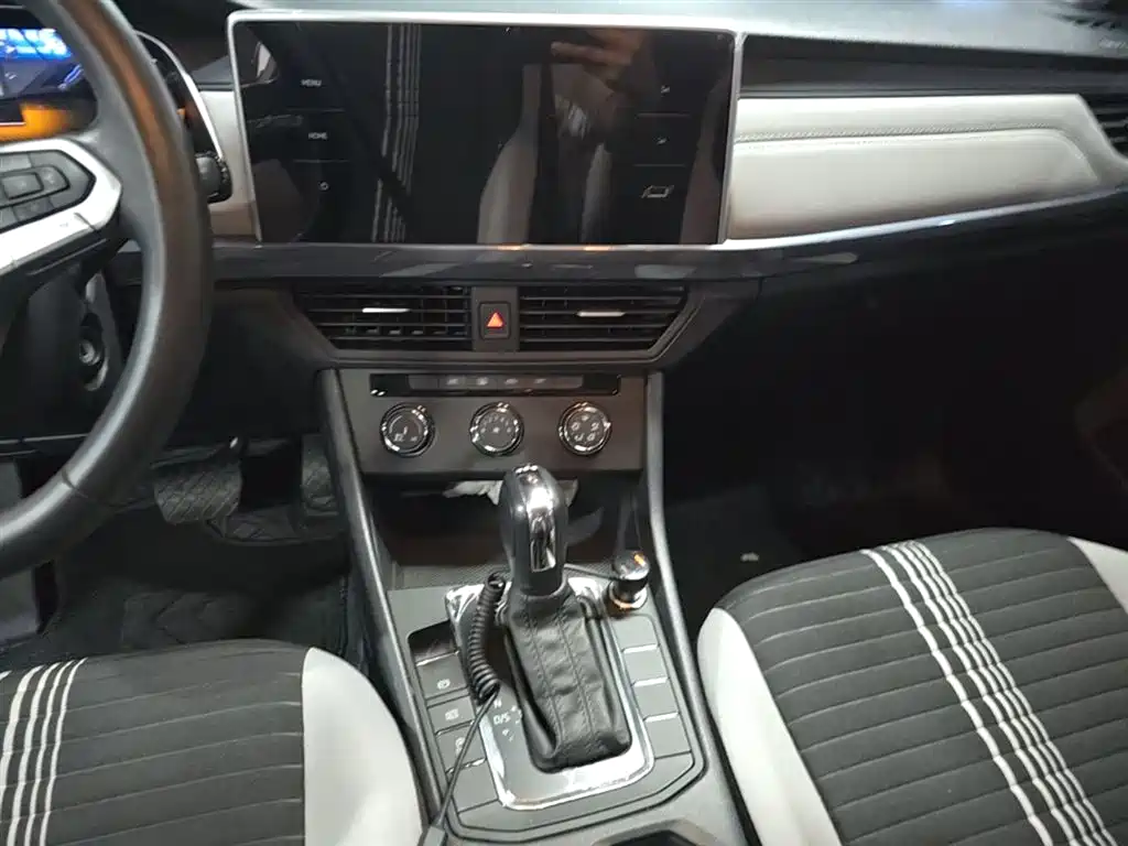 Volkswagen Bora 2023 200TSI DSG Comfort Edition фото 13