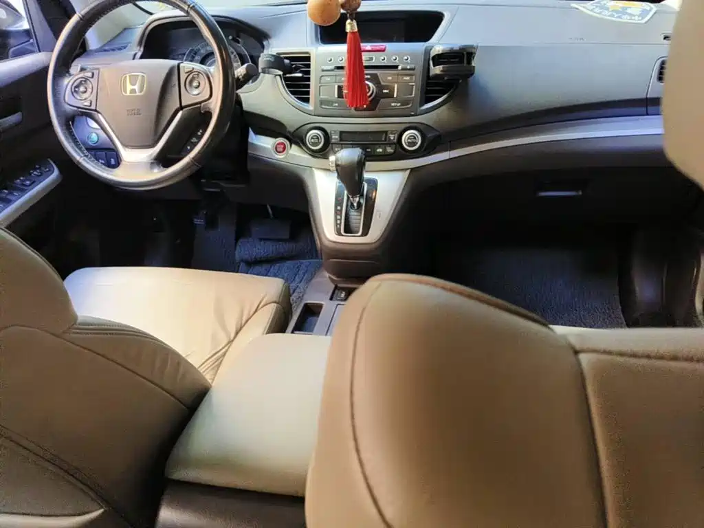 Фото 12 - Honda CR-V