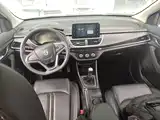 Фото 6 - Baojun 360