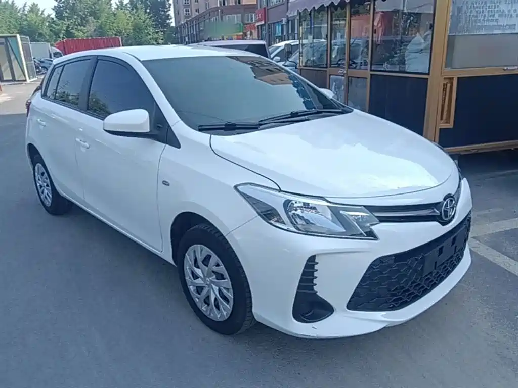 Toyota Vios FS 2021 1.5L CVT Fengchi Edition фото 4