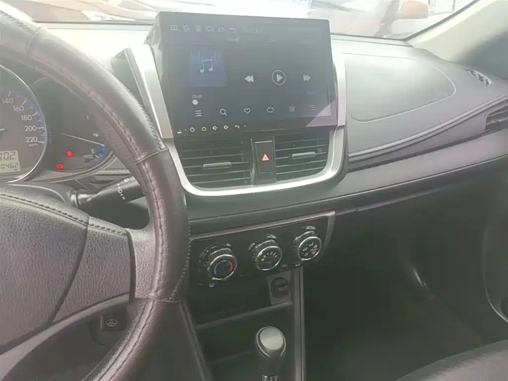 Toyota Vios FS 2017 1.5L CVT Fengchi Edition фото 13