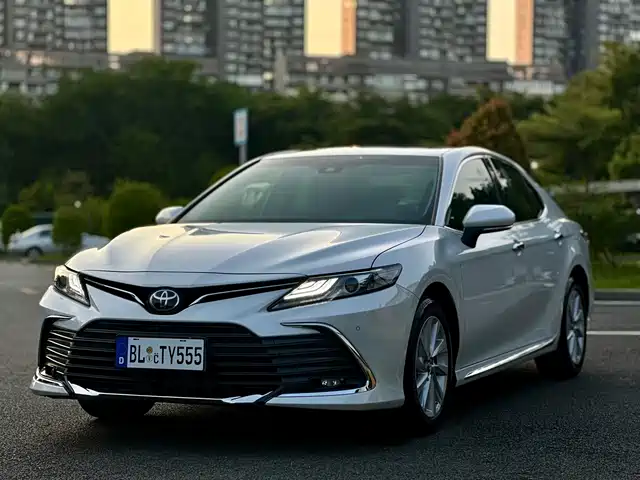 Toyota Camry 2023 2.0G Luxury Edition