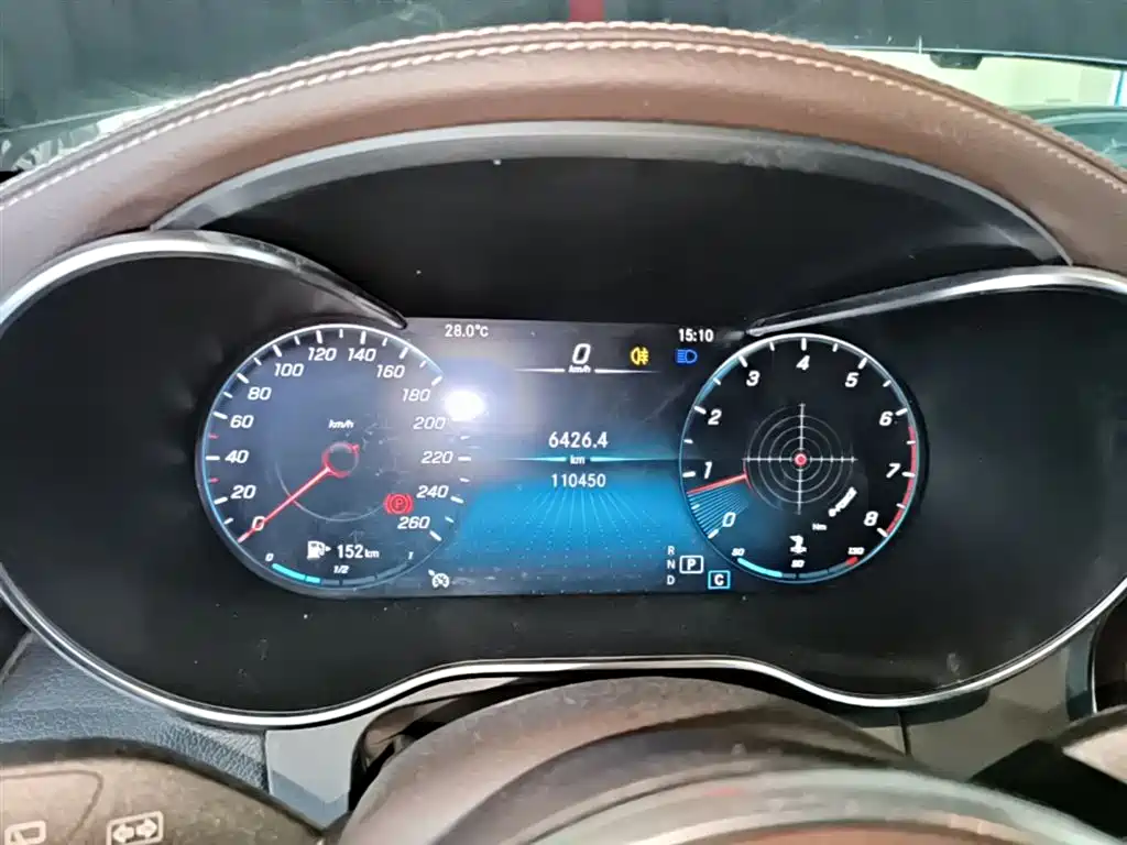 MERCEDES-BENZ GLC