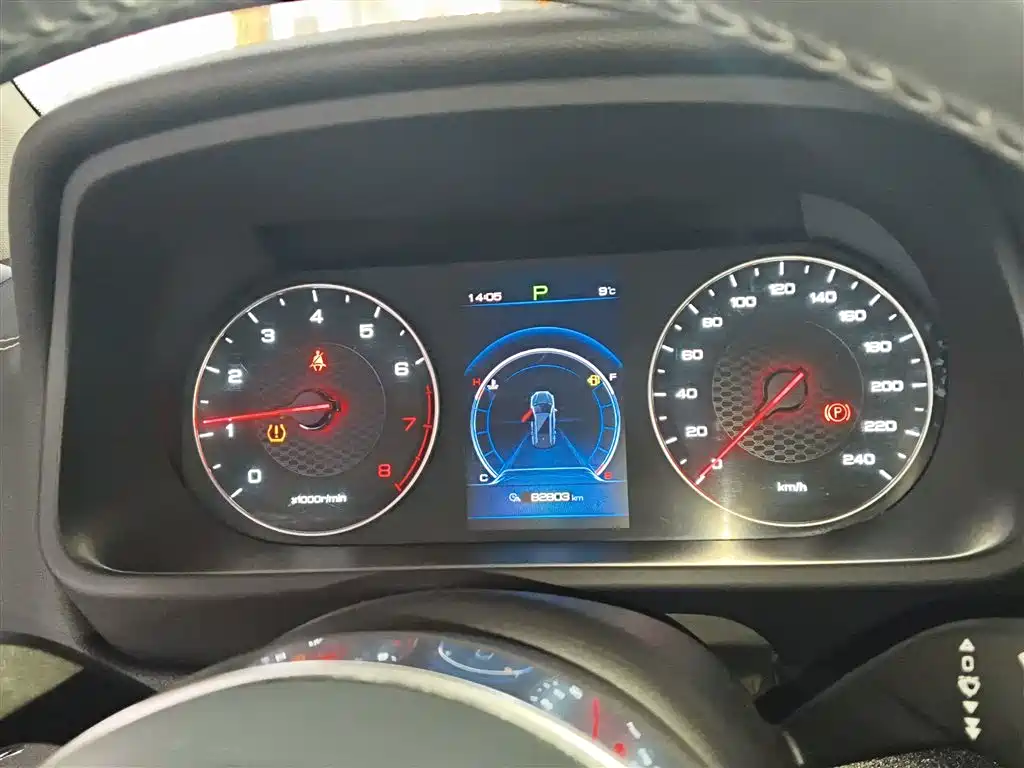 BYD Tang 2018 2.0T Automatic Smart Connection Delight Edition 7-Seater China V фото 12