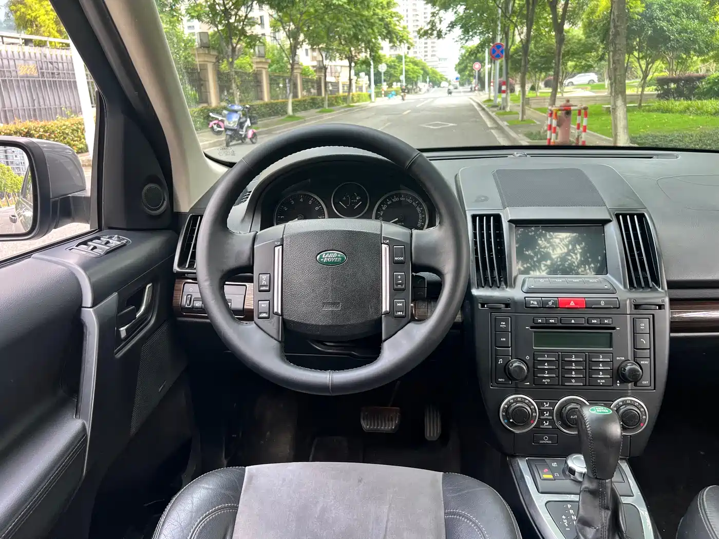 Land Rover Freelander 2 2012 2.0T Si4 SE Petrol фото 9