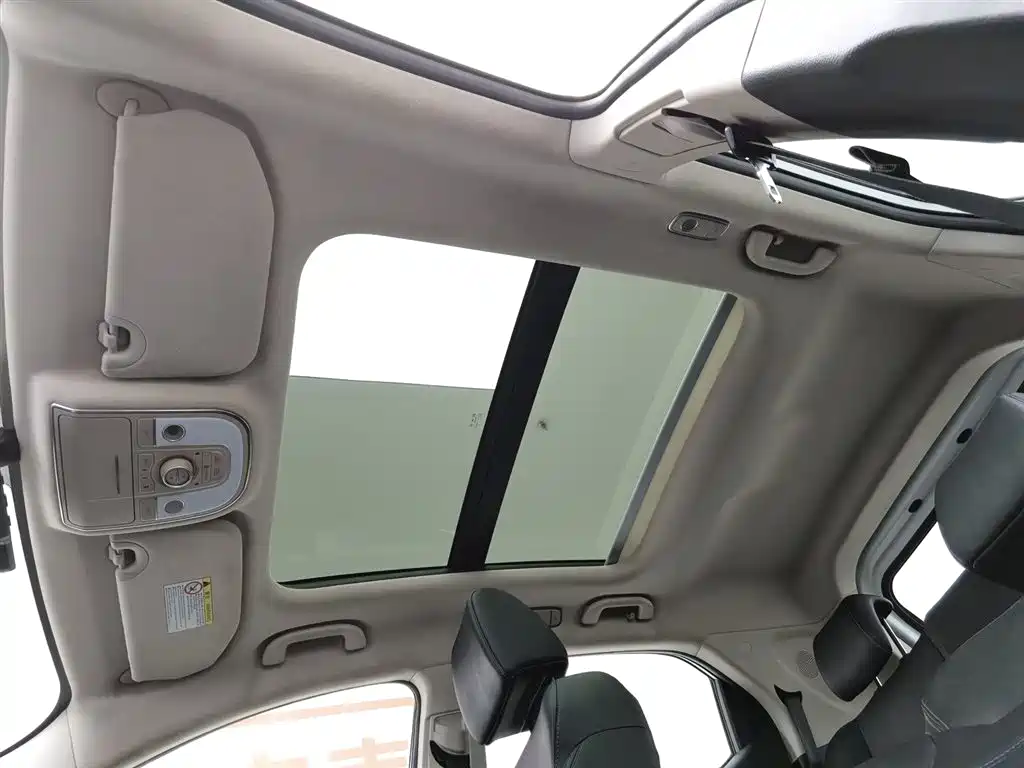 BYD Yuan New Energy 2019 EV360 Smart Connect Premium Edition фото 14