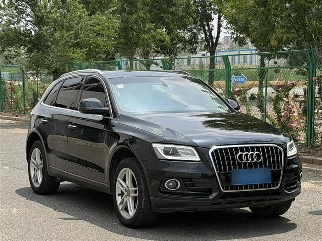 Audi Q5 2016 40 TFSI Comfort Model фото 16