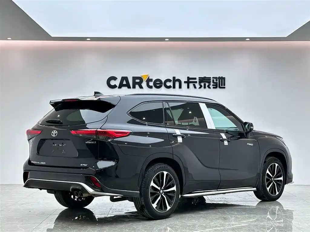 Toyota Crown Kluger 2021 2.5L HEV 4WD Premium фото 5