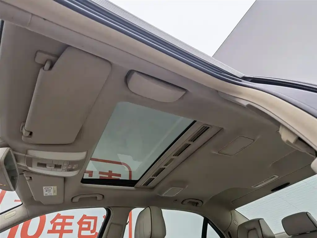 Mercedes-Benz E-Class 2015 E 200 L фото 14