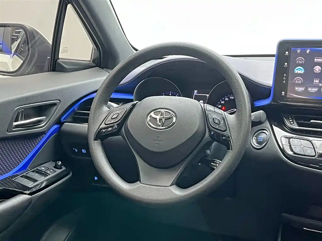 Toyota IZOA 2020 2.0L Yi Xiang Edition фото 22