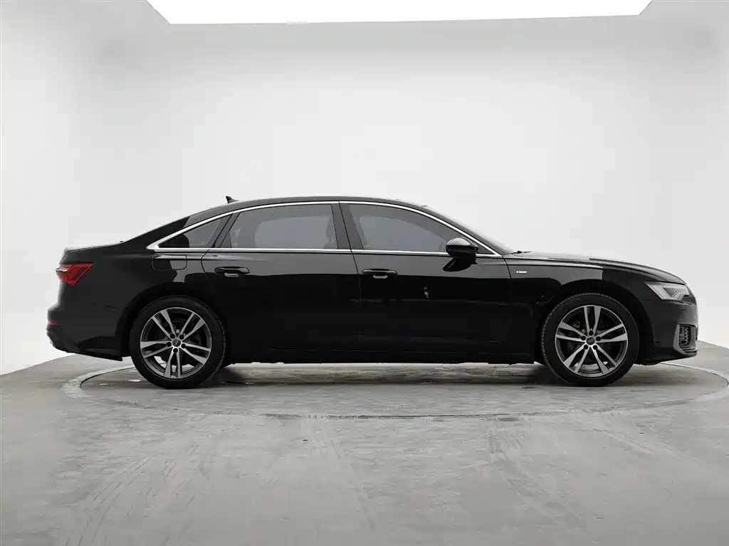 Audi A6L 2019 40 TFSI Luxury Dynamic фото 5