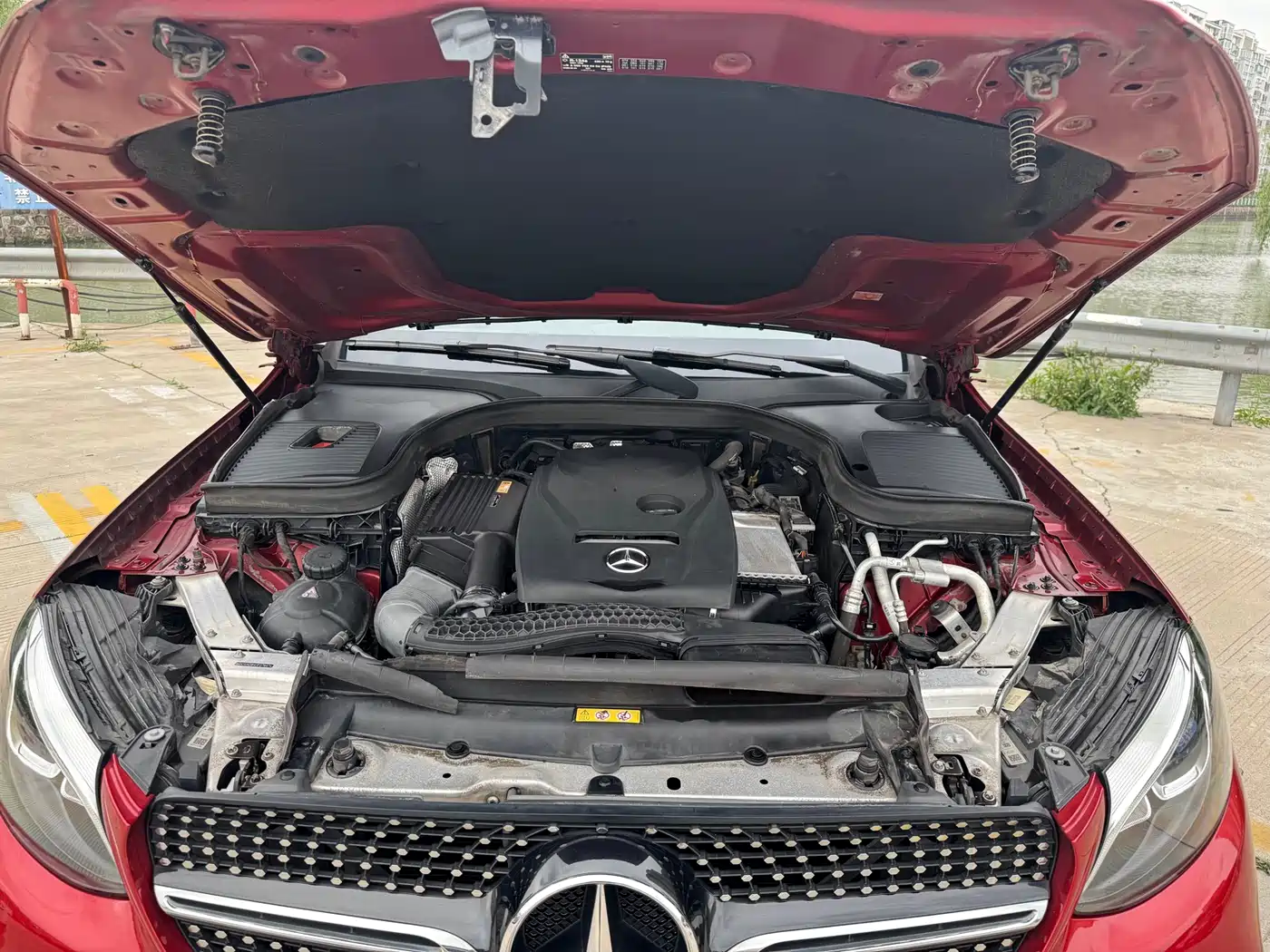 Mercedes-Benz GLC Coupe 2017 GLC 200 4MATIC Coupe SUV фото 22